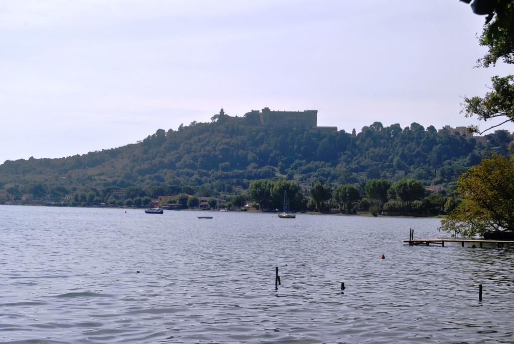 The Lake Chalet Брачано Екстериор снимка